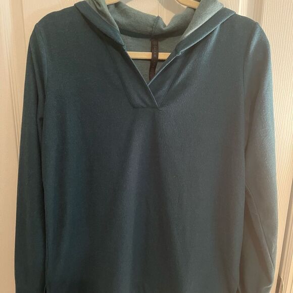 GAIAM Hooded Sweatshirt - Picture 3 of 9